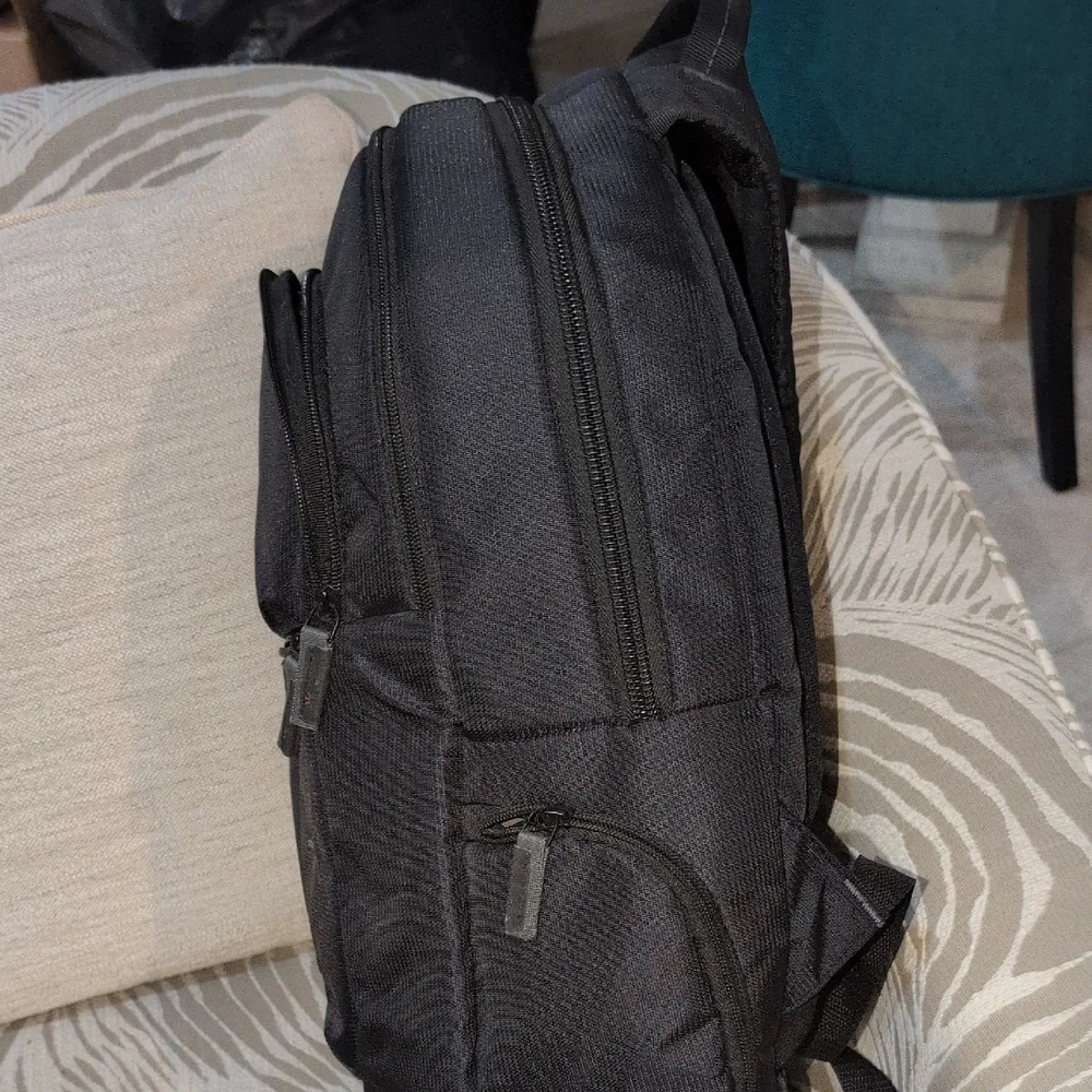 Case Logic Large Black Uplink Backpack